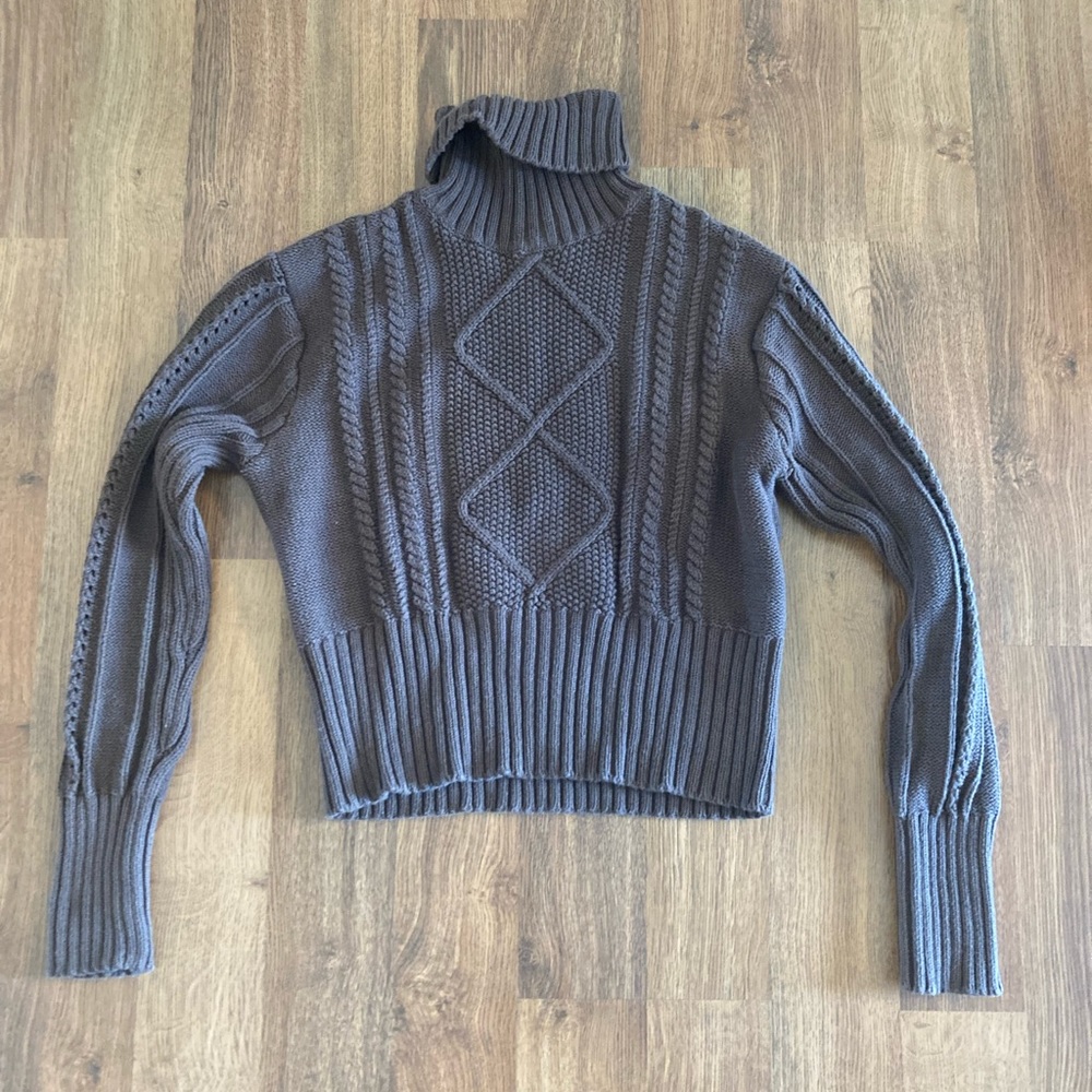 Brown turtle neck sweater